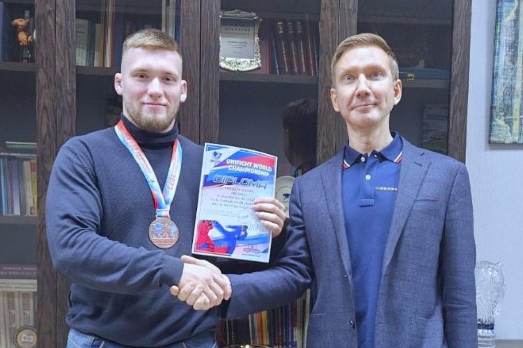 Студент факультета права НИУ ВШЭ стал призером чемпионата мира по универсальному бою